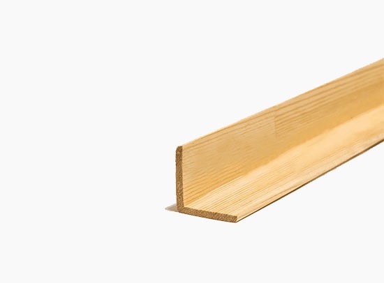 Уголок из сосны